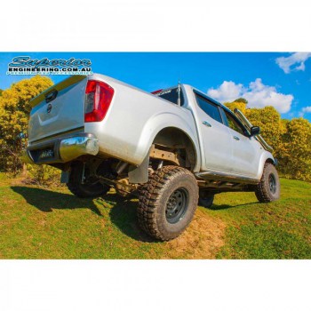 Kit elevación Superior Engineering +10cm Nissan Navara D23 2015-2022